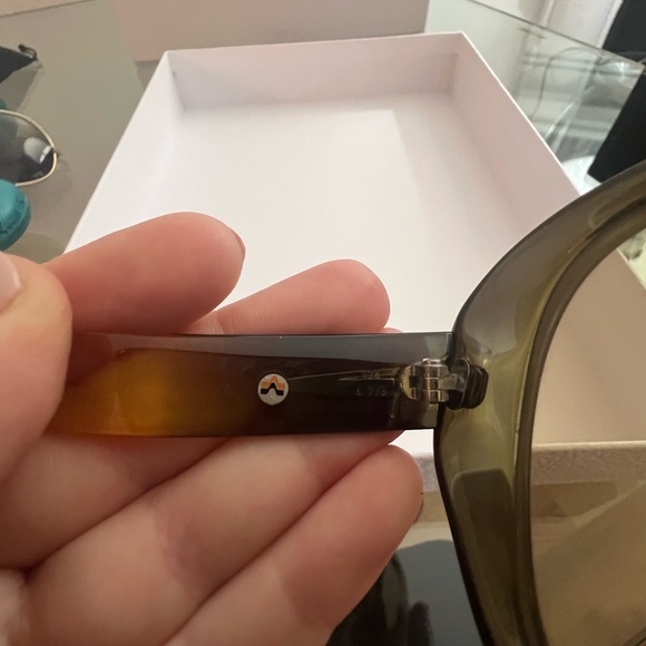 ViennaLine Vintage Sunglasses - Picture 4 of 8